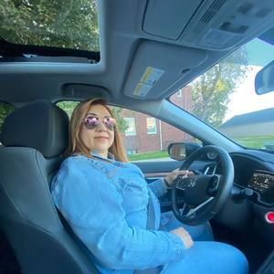 Meet your Posher, Jackeline